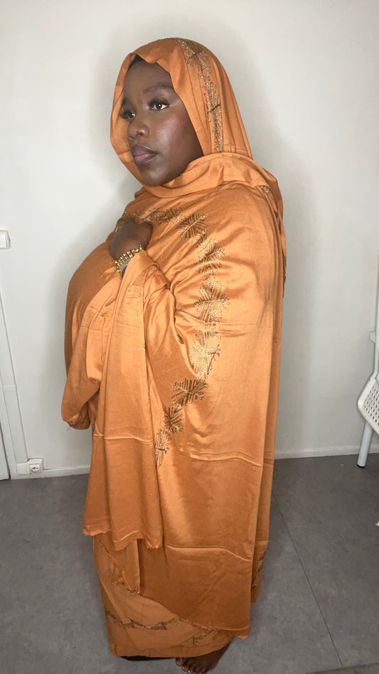 Dampé à motif camel avec broderie doré