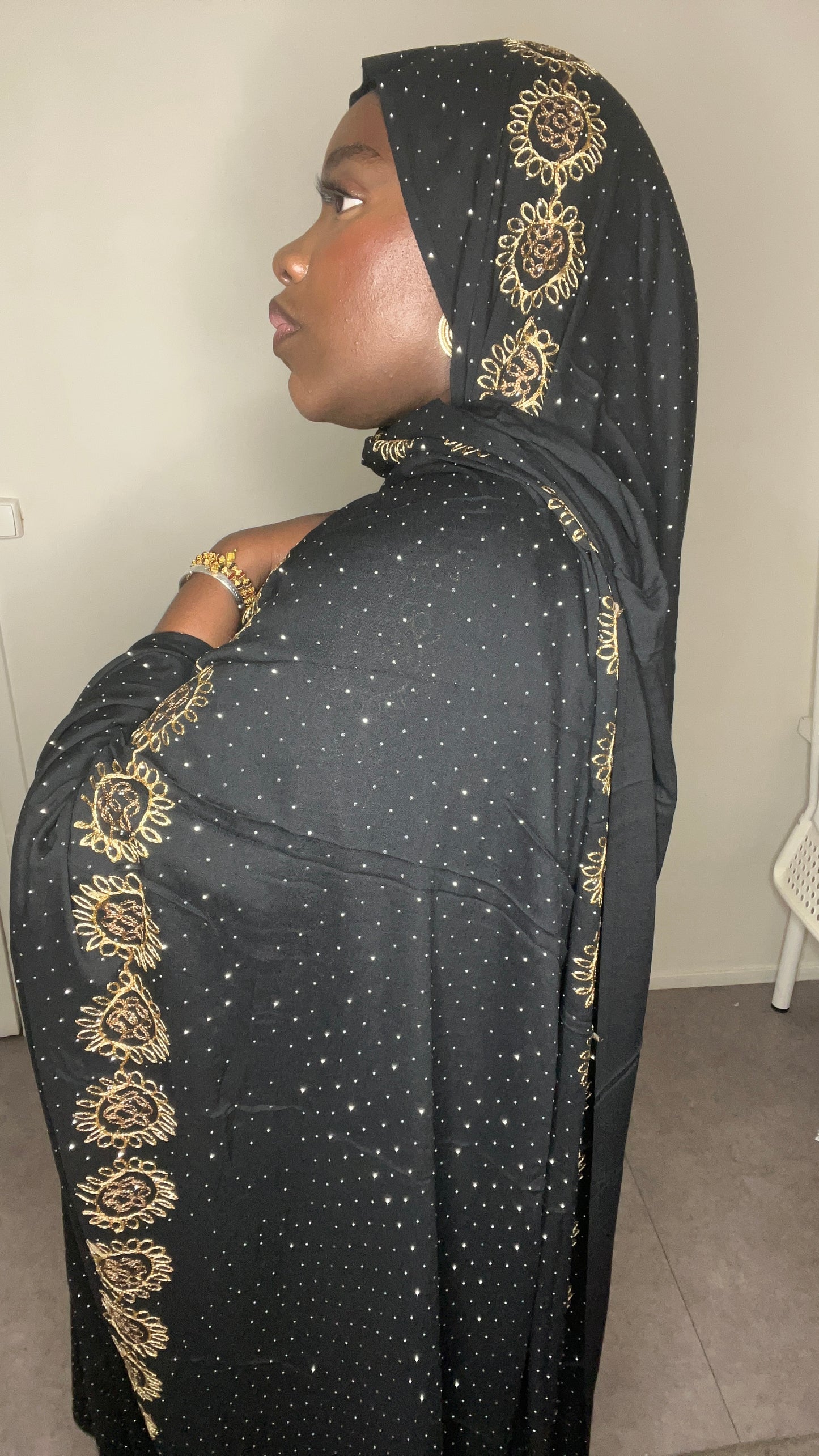 Dampé à motif noir strass avec broderie fleur