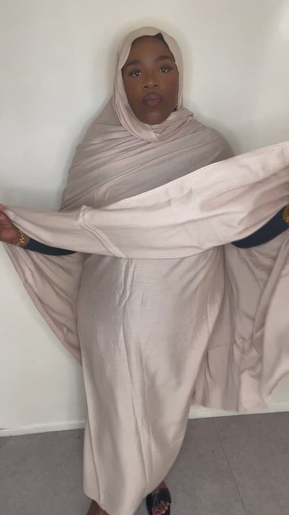 DAMPÉ NUDE
